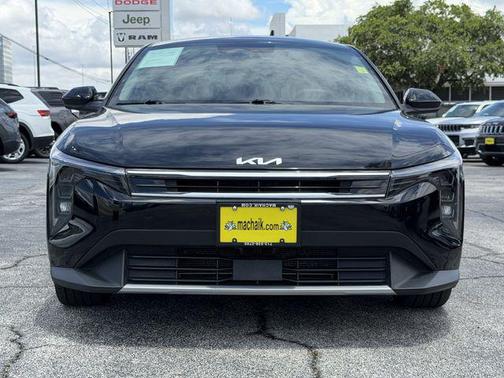 Aurora Black Pearl 2025 Kia K4 EX