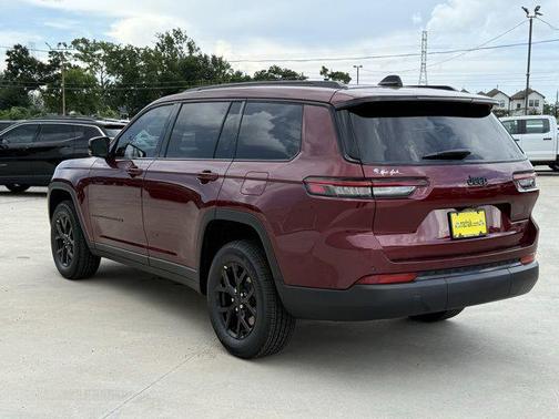 2025 Jeep Grand Cherokee L Altitude