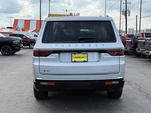 2022 Jeep Wagoneer Series I 4x2