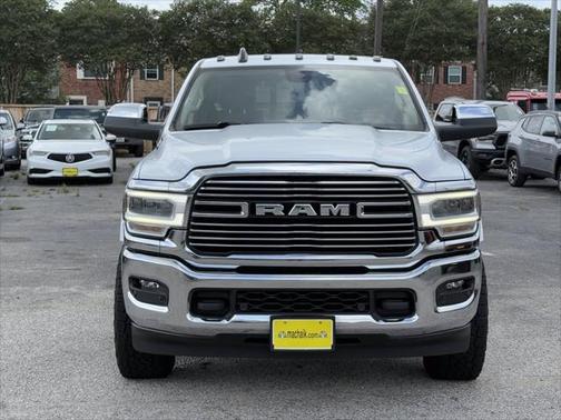 2022 RAM 2500 Laramie Crew Cab 4x4 6'4' Box