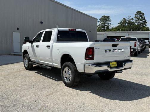 2025 RAM 2500 Tradesman Crew Cab 4x4 6'4' Box