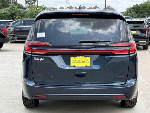 2025 Chrysler Pacifica Limited