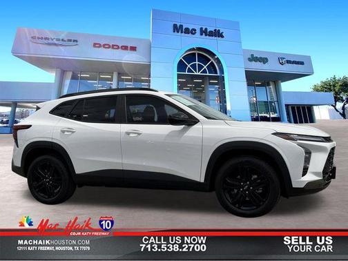 Summit White 2025 Chevrolet Trax FWD ACTIV