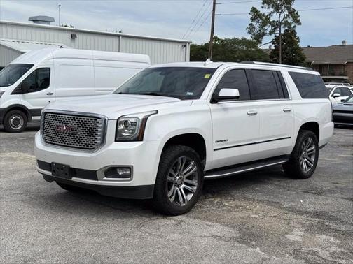 2017 GMC Yukon XL Denali