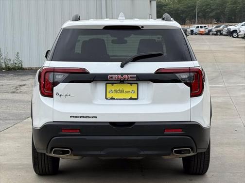 2023 GMC Acadia FWD SLT