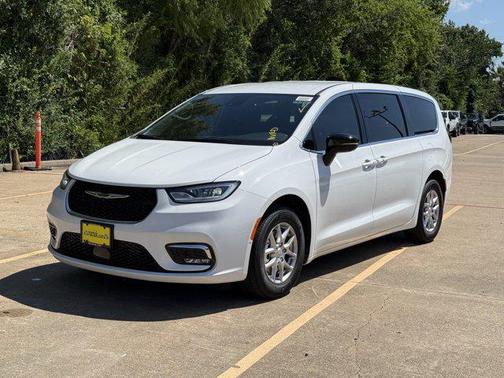 2026 Chrysler Pacifica L