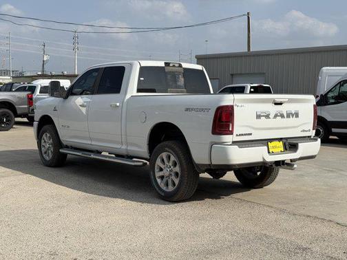 2025 RAM 2500 Laramie Crew Cab 4x4 6'4' Box