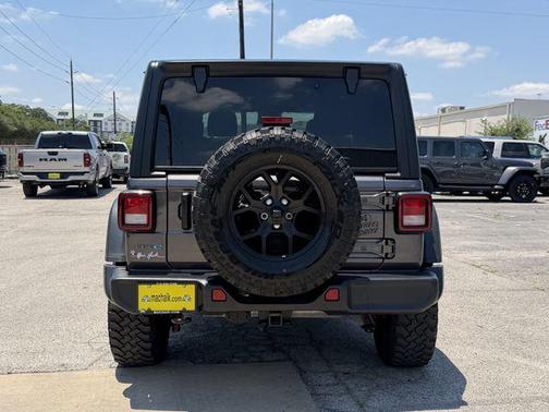 Granite Crystal Metallic Clearcoat 2025 Jeep Wrangler 4xe Willys