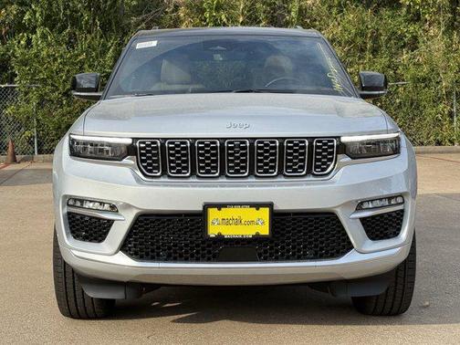 2025 Jeep Grand Cherokee Summit