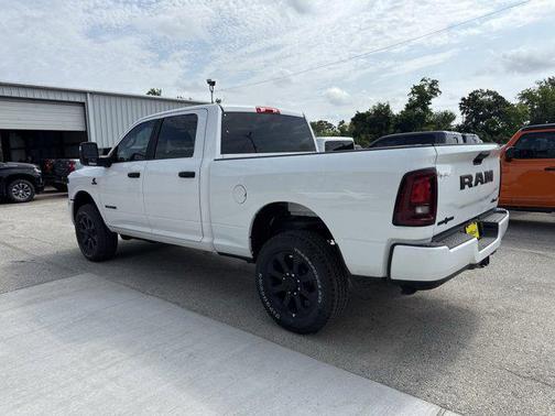 2025 RAM 2500 Lone Star Crew Cab 4x4 6'4' Box