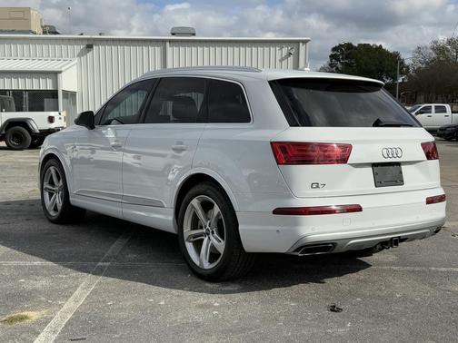2019 Audi Q7 55 Prestige