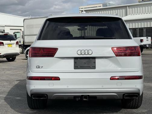 2019 Audi Q7 55 Prestige