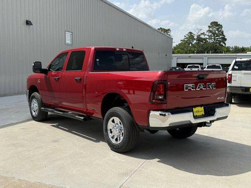 2025 RAM 2500 Tradesman Crew Cab 4x4 6'4' Box