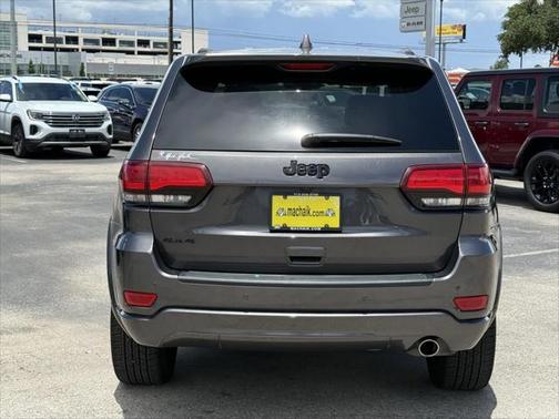 2018 Jeep Grand Cherokee Laredo E