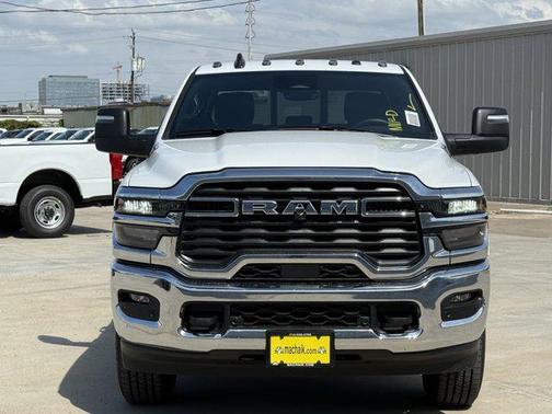 2025 RAM 2500 Tradesman Crew Cab 4x4 8' Box
