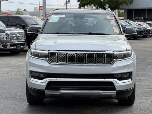 2023 Jeep Grand Wagoneer 4x4