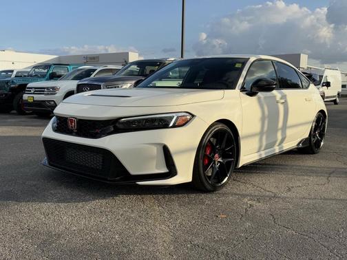 2024 Honda Civic Type R TYPE-R 2.0T FWD 6-SPEED MANUAL PERFORMANCE SEDAN