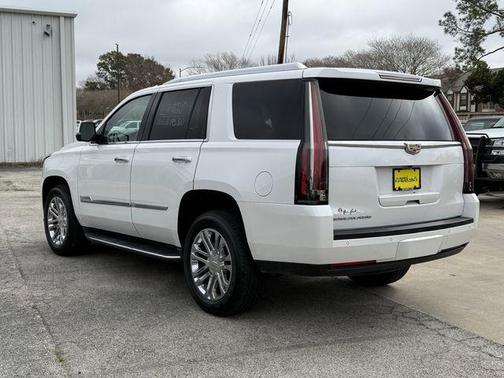 2016 Cadillac Escalade Standard
