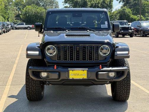 2025 Jeep Gladiator Mojave X