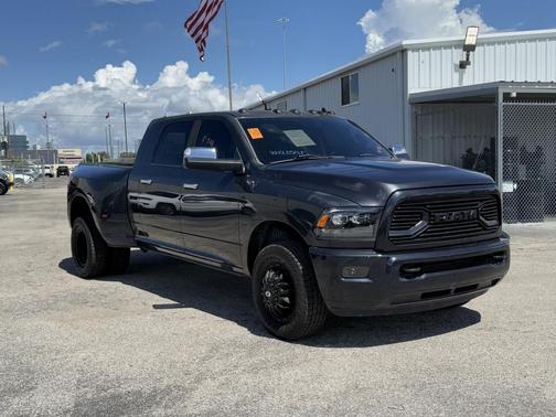 2014 RAM 3500 Laramie