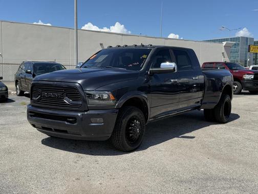 2014 RAM 3500 Laramie