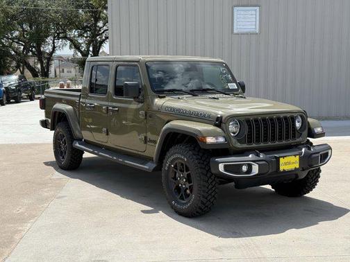 2025 Jeep Gladiator High Tide
