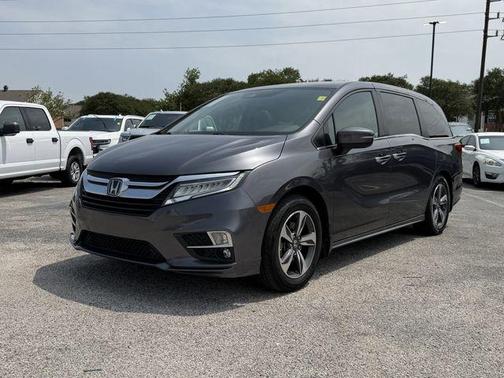 Gray 2018 Honda Odyssey Touring
