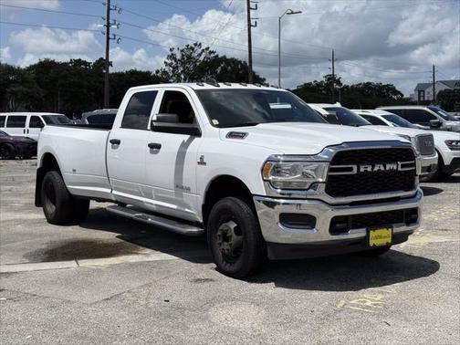 2021 RAM 3500 Tradesman Crew Cab 4x4 8' Box