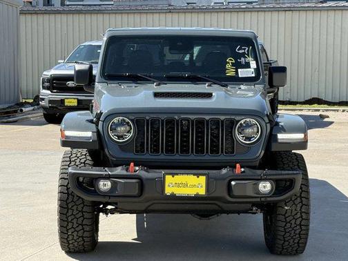 2025 Jeep Gladiator Mojave X
