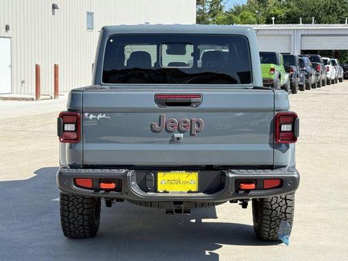 2025 Jeep Gladiator Mojave X