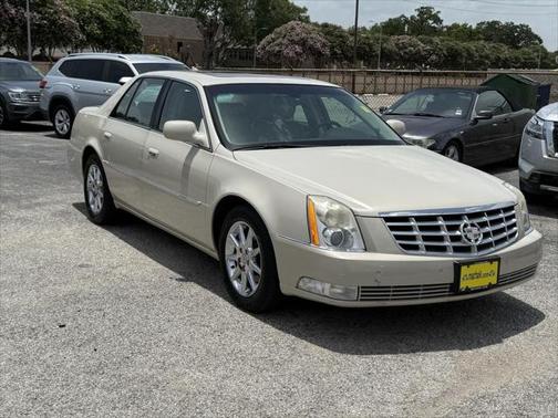 2011 Cadillac DTS Premium Collection