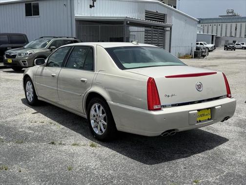 2011 Cadillac DTS Premium Collection