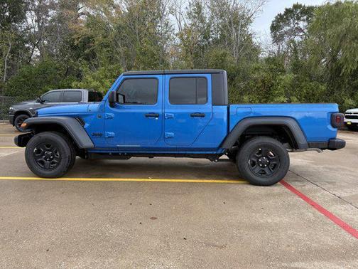 2026 Jeep Gladiator Sport