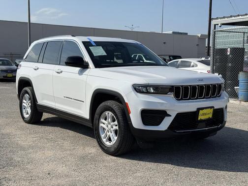 2024 Jeep Grand Cherokee Laredo