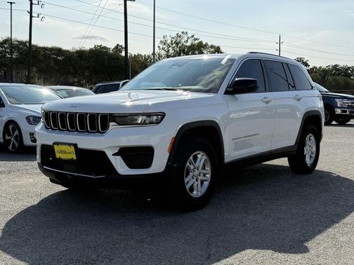2024 Jeep Grand Cherokee Laredo
