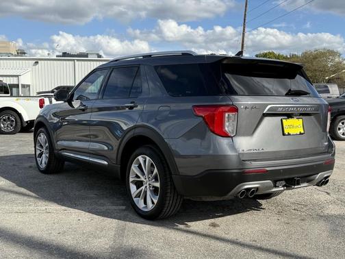 2021 Ford Explorer Platinum