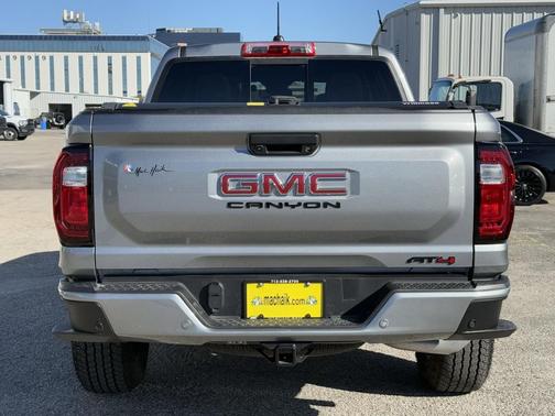 2025 GMC Canyon AT4