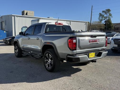 2025 GMC Canyon AT4