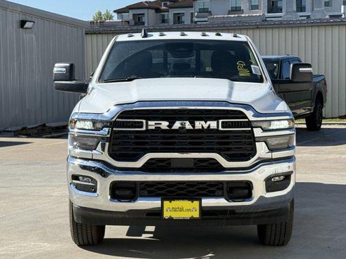 2025 RAM 2500 Tradesman Crew Cab 4x4 6'4' Box