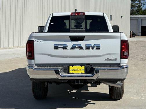 2025 RAM 2500 Tradesman Crew Cab 4x4 6'4' Box