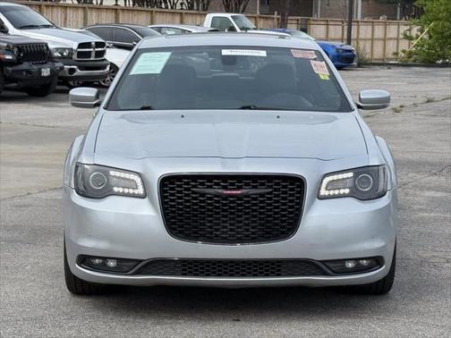 2022 Chrysler 300 S