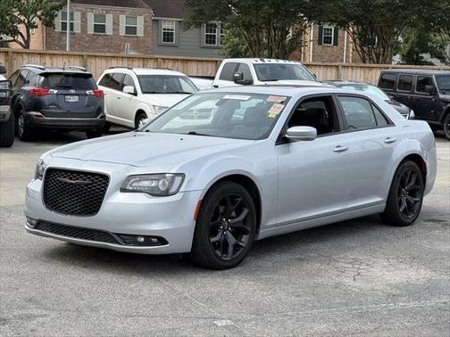 2022 Chrysler 300 S