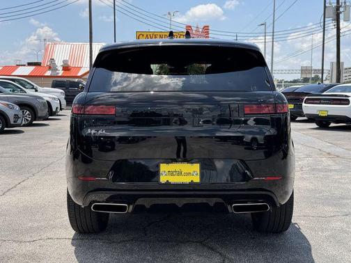Santorini-Blackmet 2024 Land Rover Range Rover Sport SE