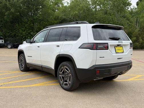 Bright White Clearcoat 2026 Jeep Cherokee Limited