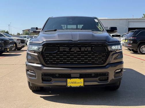 Granite Crystal Metallic Clearcoat 2026 RAM 1500 Big Horn/Lone Star