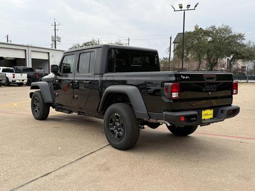 2026 Jeep Gladiator Sport