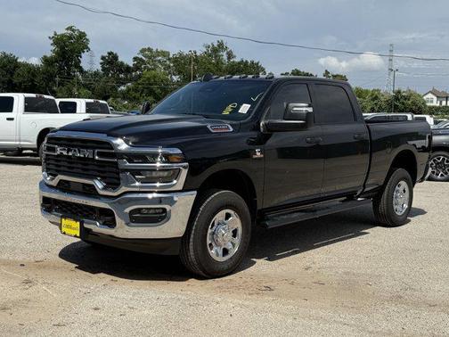 2025 RAM 2500 Tradesman Crew Cab 4x4 6'4' Box