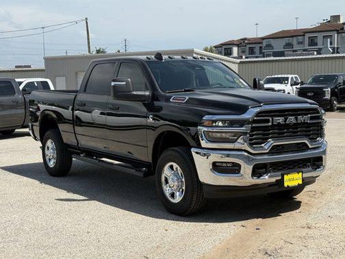 2025 RAM 2500 Tradesman Crew Cab 4x4 6'4' Box