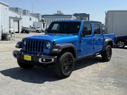 2023 Jeep Gladiator Sport