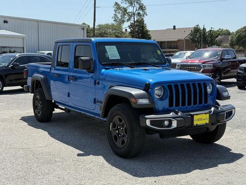 2023 Jeep Gladiator Sport